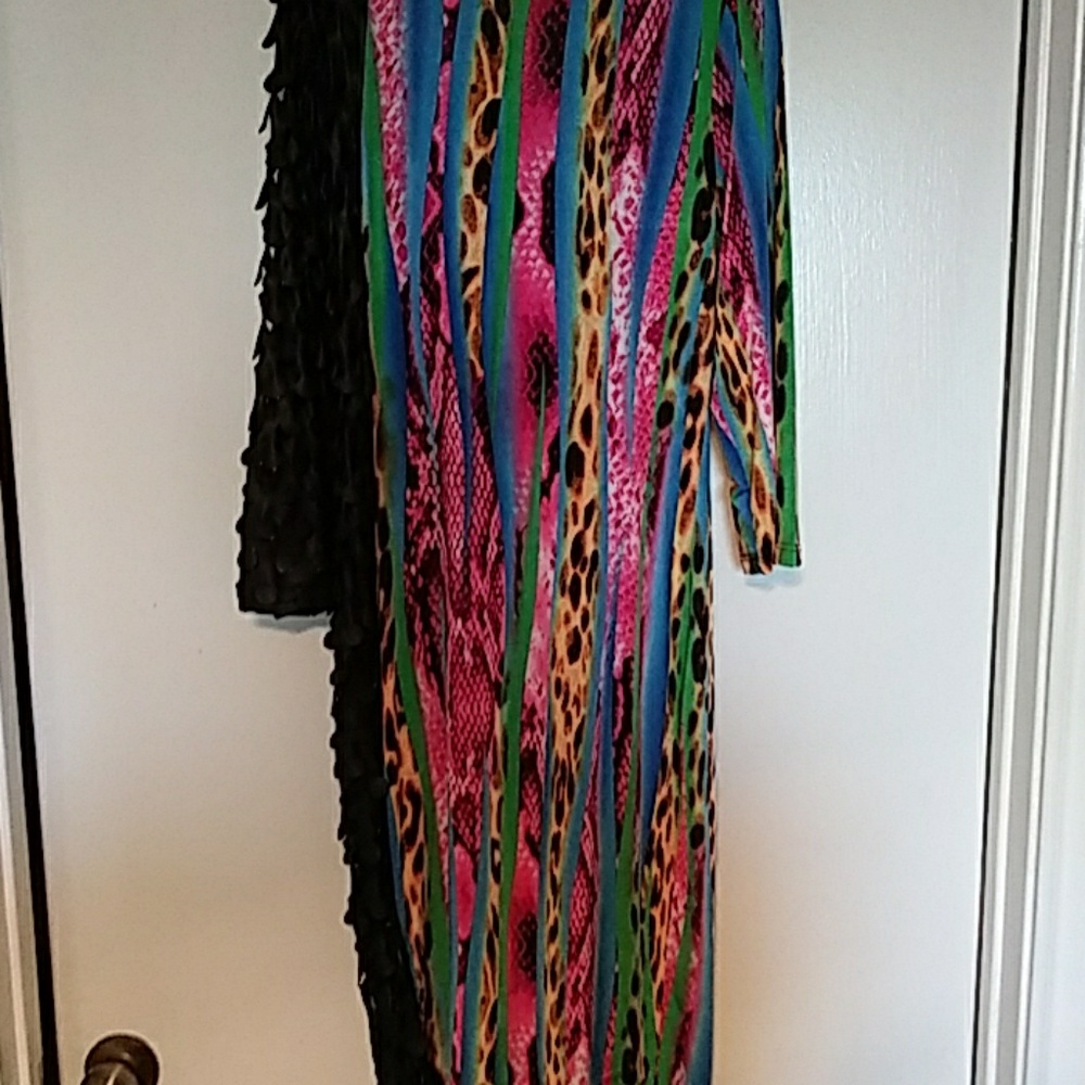 Dress - Picture 4 of 4